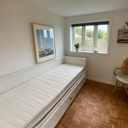 Nyaraló With Panoramic Views Of Fjord *